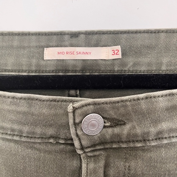 Levi Olive Green Women's Jeans size 32/32 - Picture 2 of 7